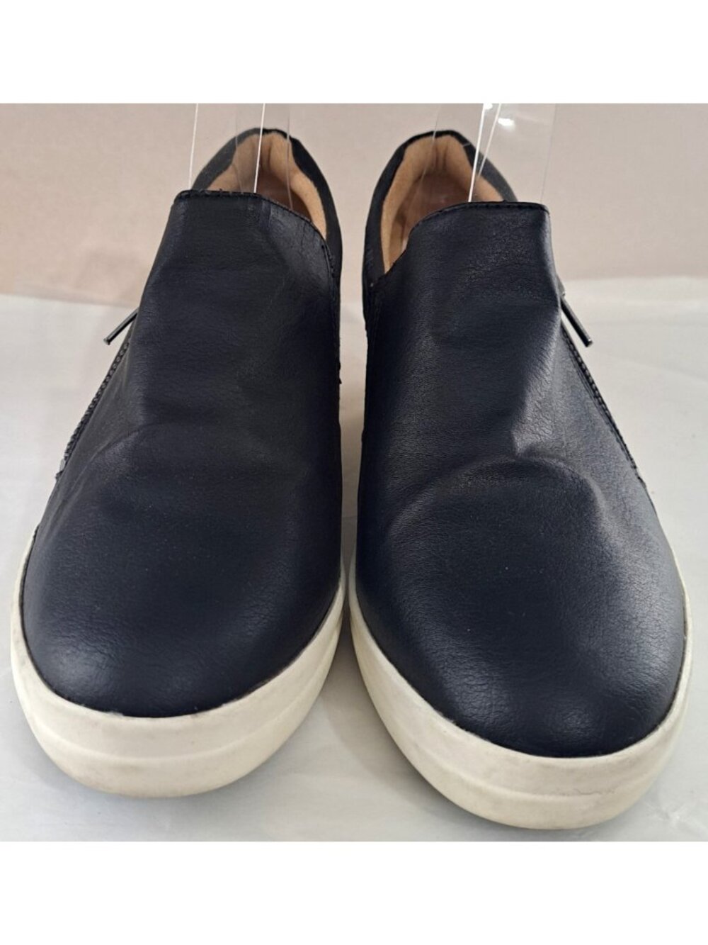 Naturalizer Women's 9 Sierra Black Faux Leather 2.25" Wedge Sneakers Side Zip